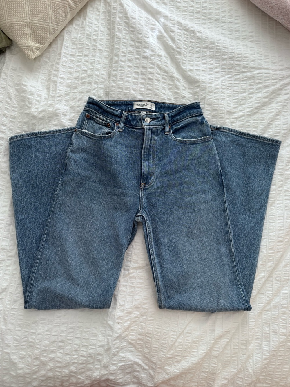 FREE SHIPPING Abercrombie & Fitch Curve Love 90s Relaxed Jeans